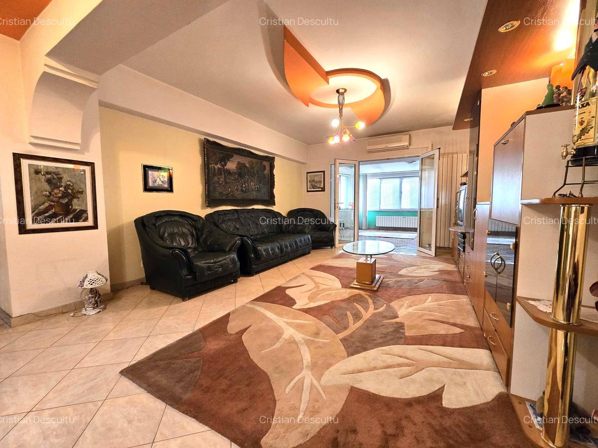 Apartament cu 3 camere semidecomandat, mobilat în Herăstrău - 1