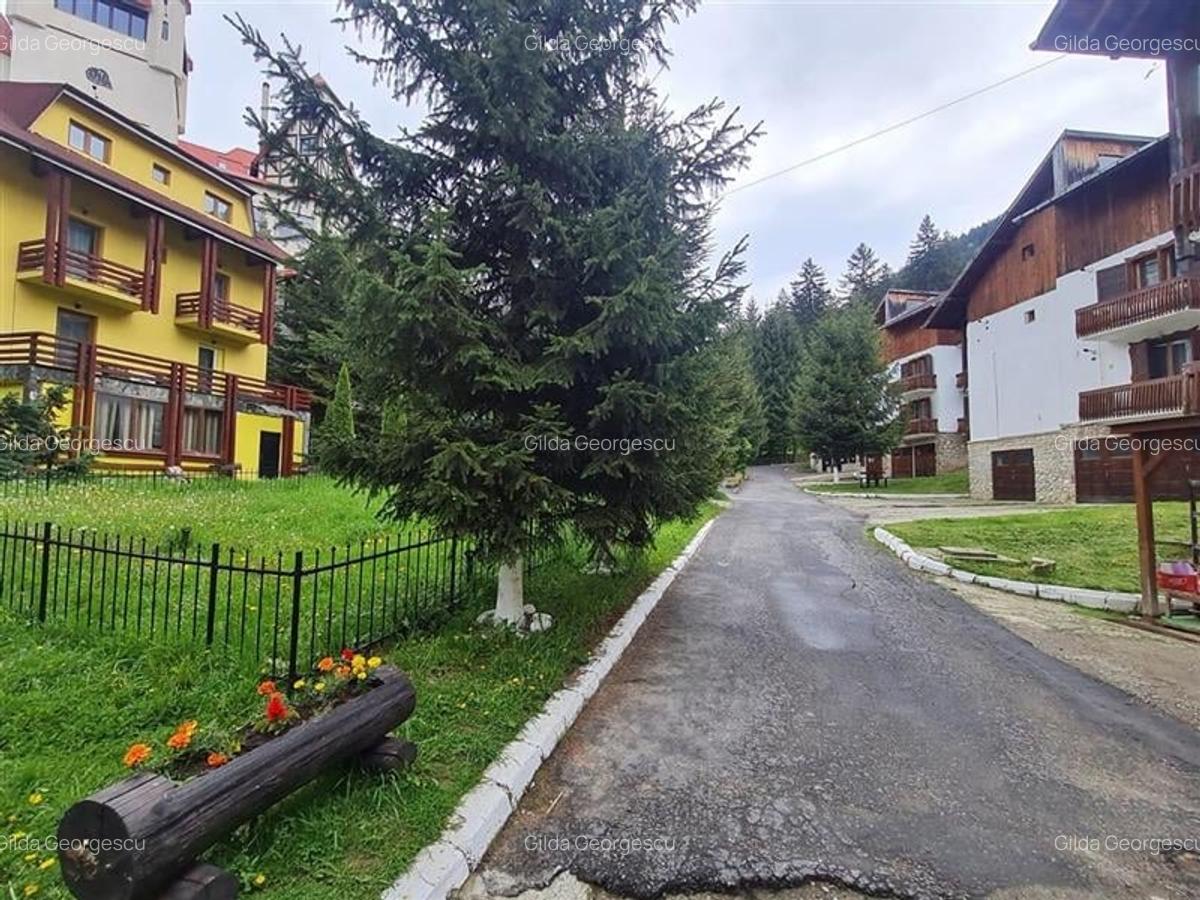 Apartament cu 3 camere decomandat, mobilat în Poiana Brașov - 7