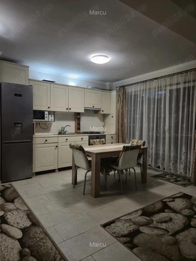 Vand apartament 2 camere si parcare - 1