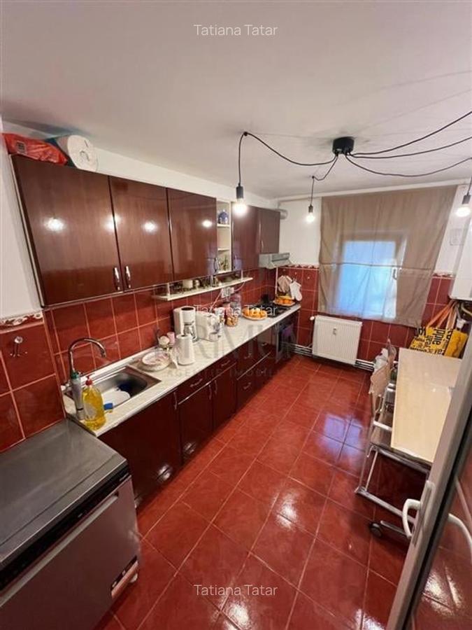 Mircea cel Batran - 3 camere - 2 bai - centrala proprie - 2 bai - PARTER INALT - 5