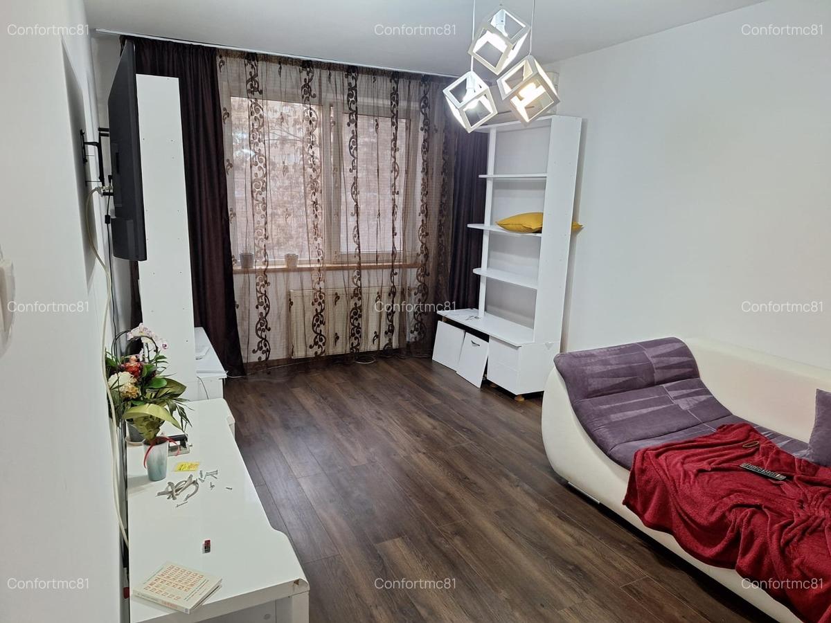 Rahova - Margeanului,decomandat, an c-tie 1986, 68 mp.,etaj 3/8 - 13