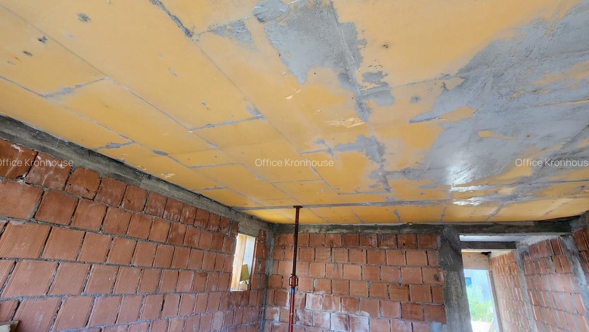 Apartament cu 3 camere în Tractorul - 20