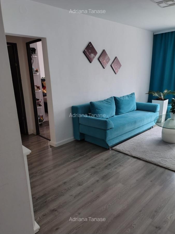 Apartament cu 3 camere decomandat în Astra - 1