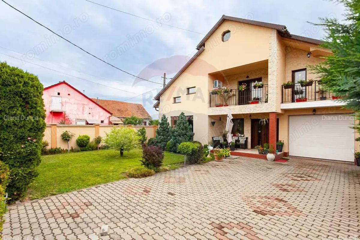 Casa primitoare de vanzare in localitatea Lipova - 6