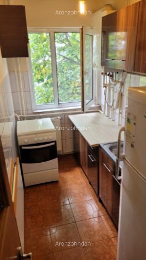 Proprietar, inchiriez apt 2 camere ND, 49mp, etj 2/4, zona Alexandru langa liceul Miron Costin - 4