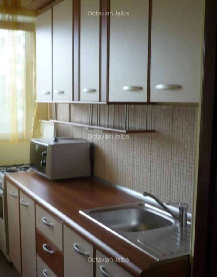 Apartament de 2 camere, loc de parcare, 5 minute de metrou, zona Titan - 4