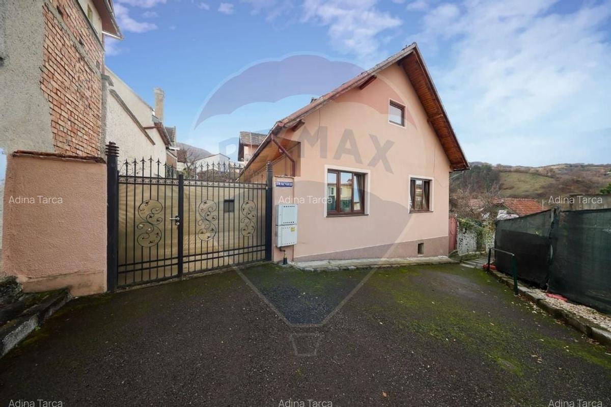 Casa cu 5 camere si curte, de vanzare, zona Centrul Istoric! - 2