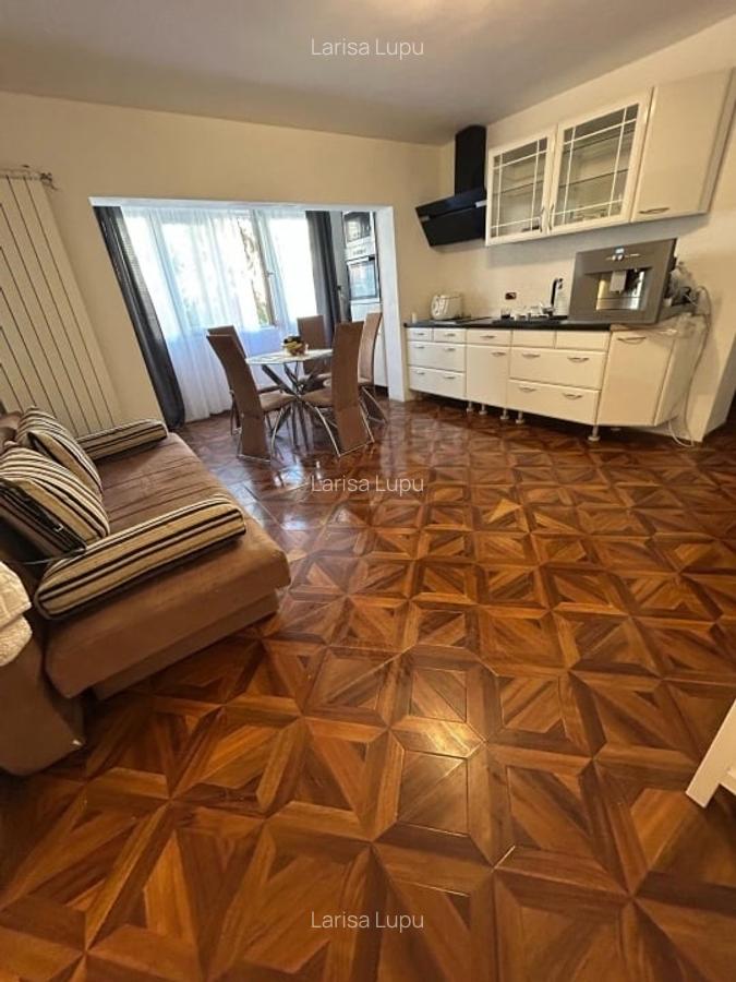 Proprietar, apartament cu 3 camere, zona Lipovei - 1