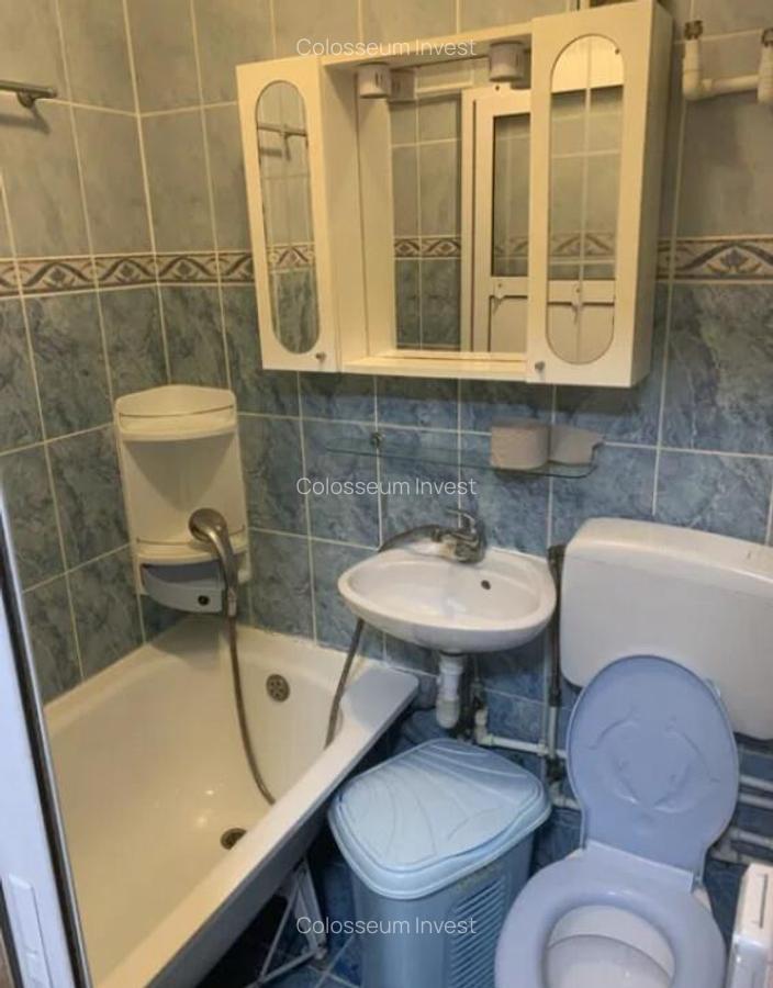 Camera de camin cu baie si bucatarie - zona Uzina 2 - 8
