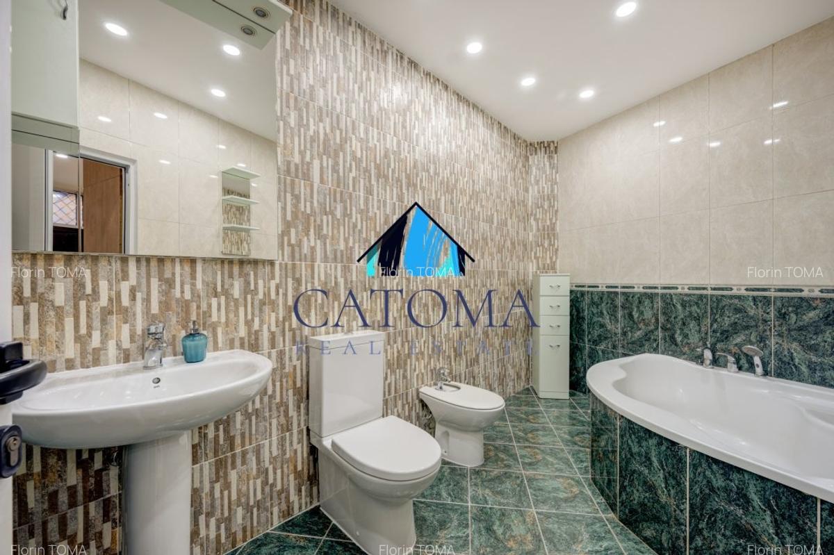 Parcul Carol / Casa individuala / renovata / investitie /  mutare imediata ! - 15