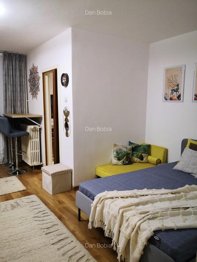 Garsoniera 10 min Titan sau Costin Georgian DB1438 - 1