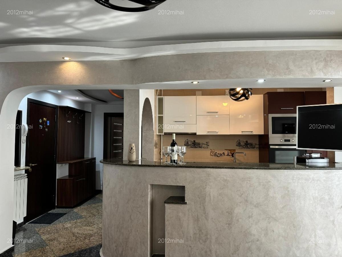 2 Camere decomandat vedere Bd. Decebal Comision 0% - 4