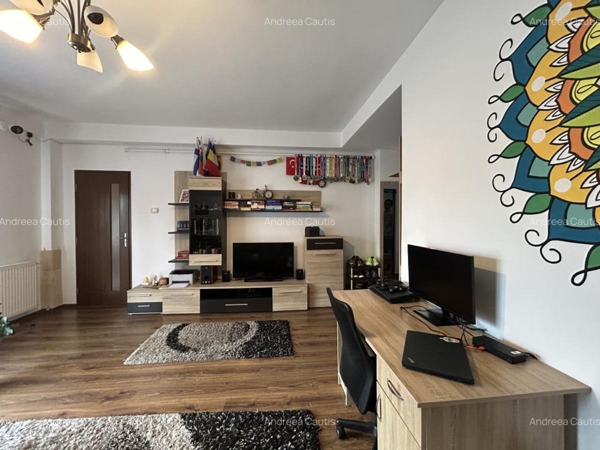 Apartament 2 camere, decomandat, balcon 8mp in Giroc - 3