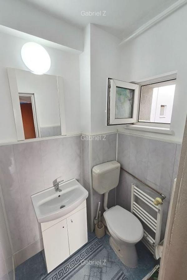 74 mp, 3 camere, 2 băi, 2 balcoane – 8 min până la metrou - comision 0 - 2