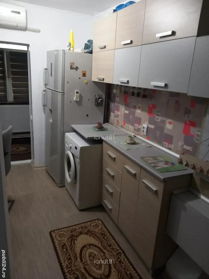 Inchiriez apartament 2 camere - 5