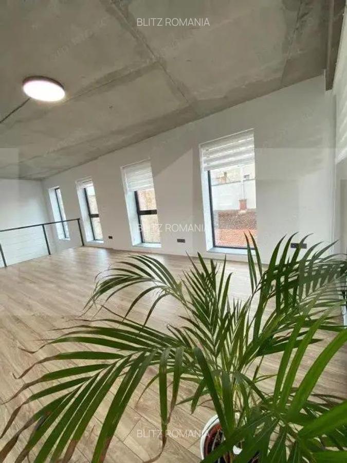 Cladire de sticla, 230 mp, zona Cipariu, ideal sediu firma/clinica - 16