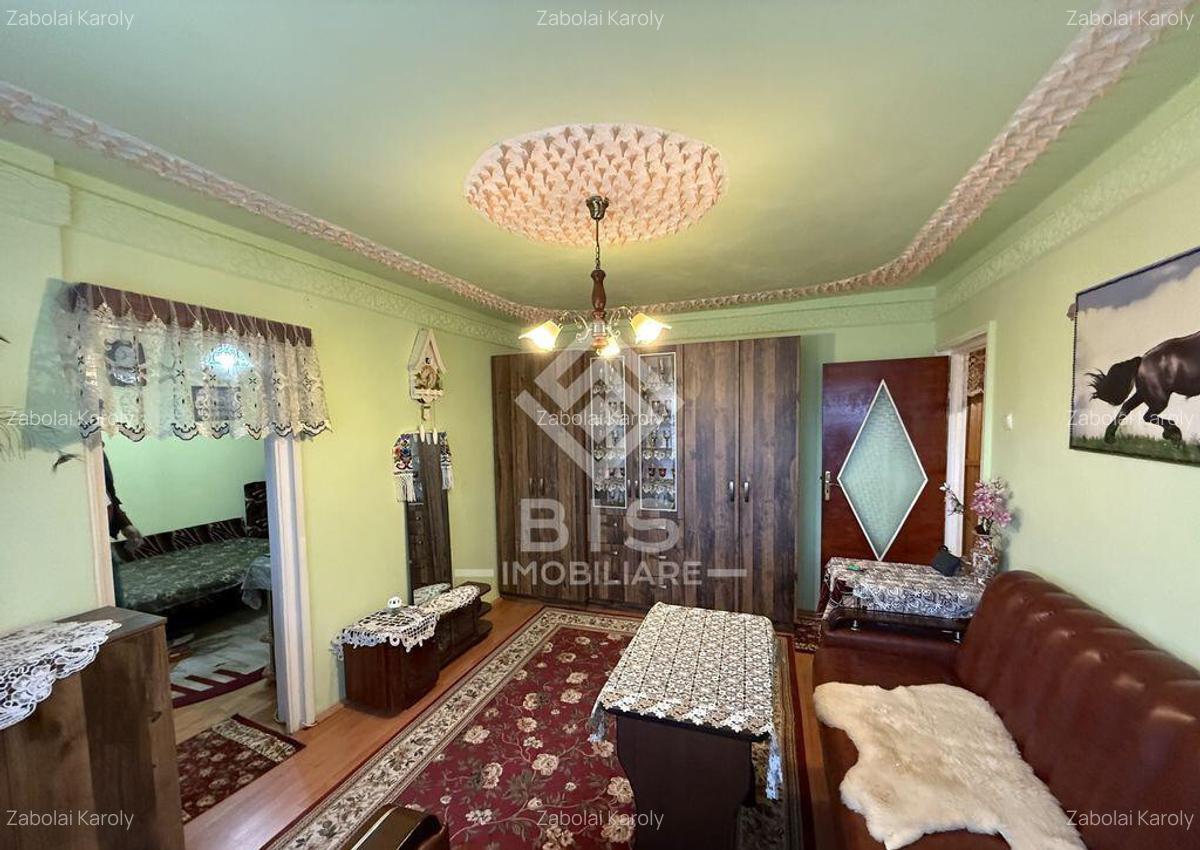 Apartament 3 camere zona Apollo - 1