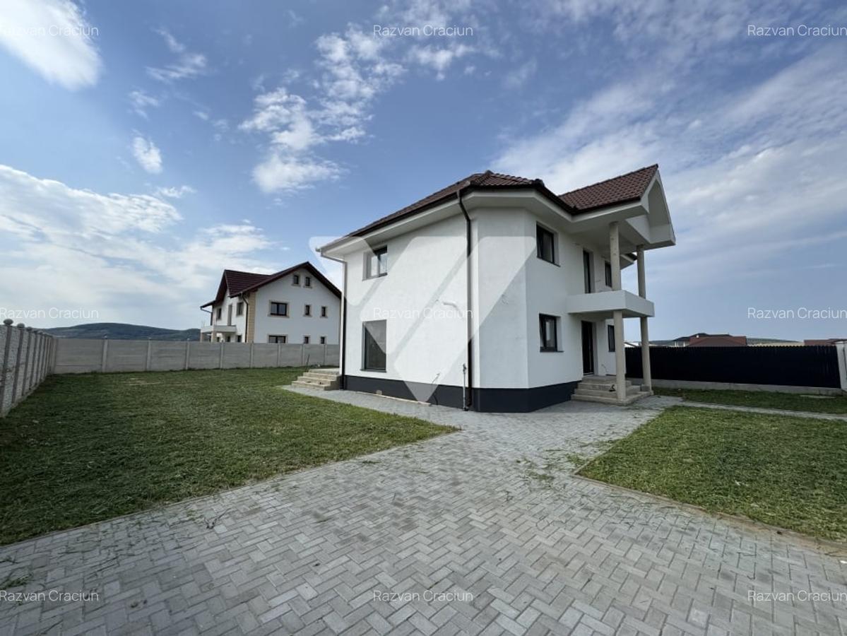 Casa individuala noua 5 camere si teren 640 mp in Cristian Sibiu - 2
