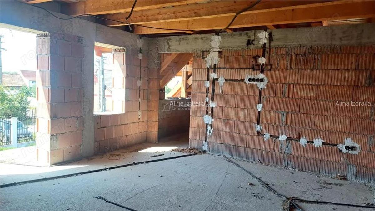 Casa de vanzare cu 1000 mp teren in Avrig - 9