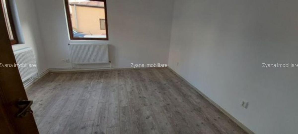 Titulescu - Basarab: Vila Renovata 2021, P+1, 4 Camere, Curte si Parcare, 120mp. - 1