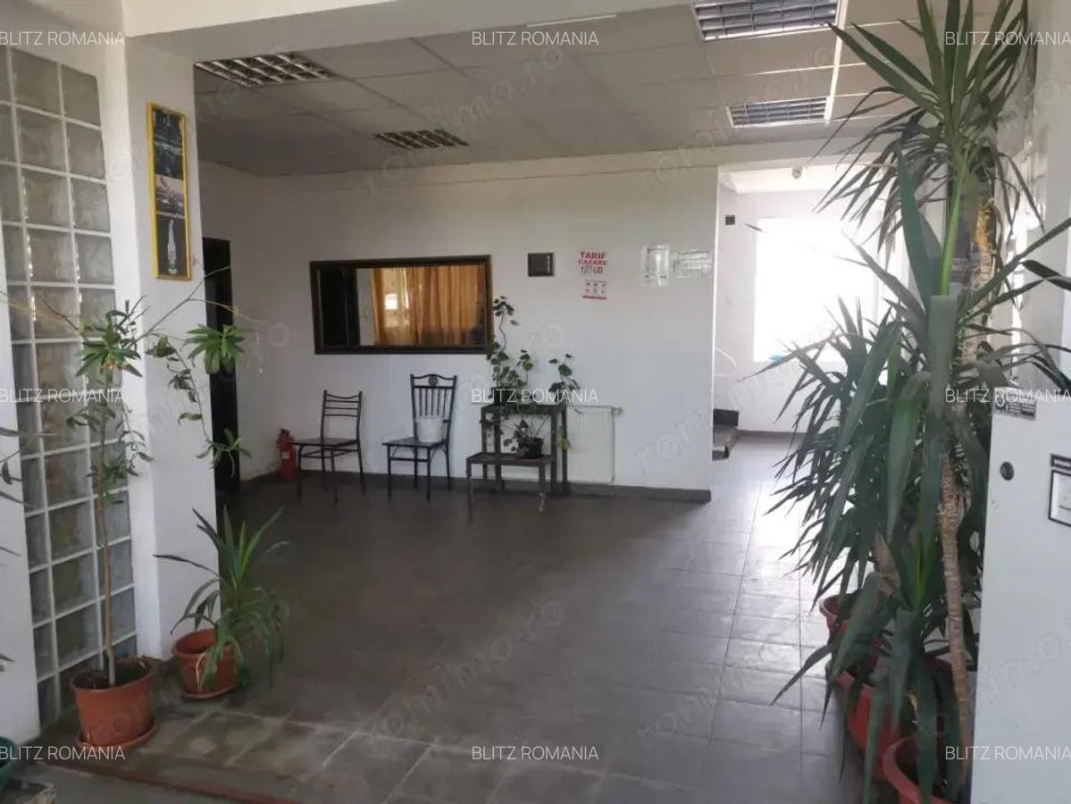 Pensiune P+1, cu restaurant + terasa, cu acces imediat la Drumul Expres - 7