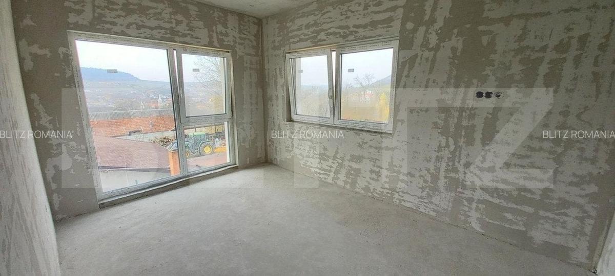 Casa individuala, 165 mp utili, teren 700 mp, Chinteni - 11