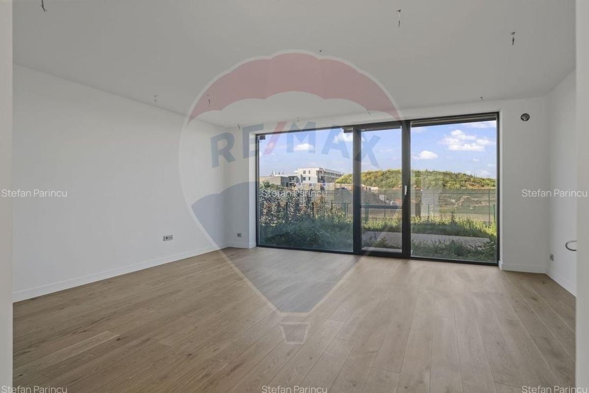 Vila superba de vanzare cu 5 camere in Tunari - Amber Forest - 1