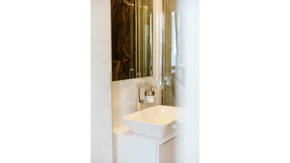 Apartament cu 2 camere semidecomandat în 13 Septembrie - 10
