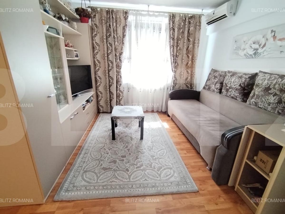 Aparatament de trei camere, semidecomandat, 56mp , Zona Pietii centrale, Dorohoi - 1