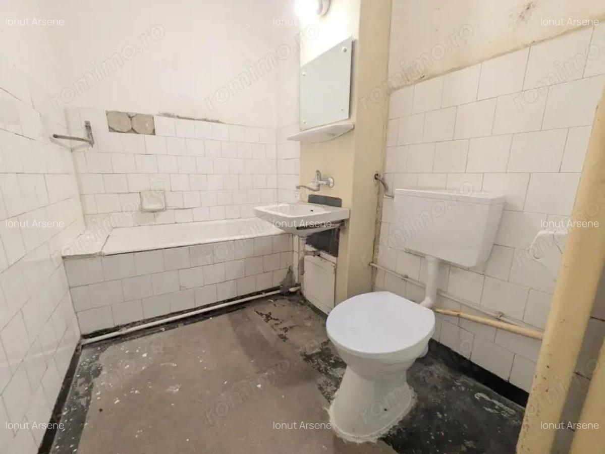 Str Carpati - Piata Sud, Apartament 3 camere, etaj 2/4, bucatarie mare - 10