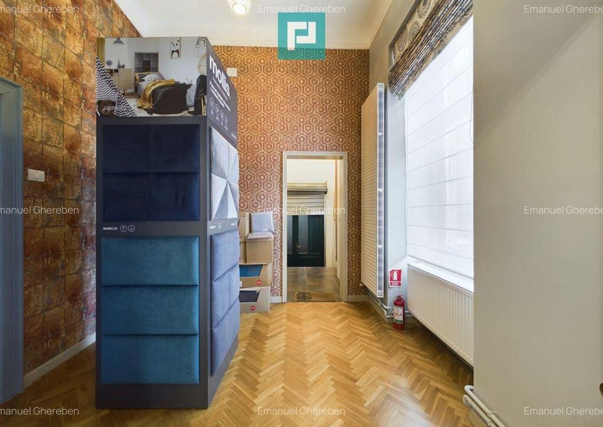 Apartament cu 3 camere, zona ultracentrala - 1