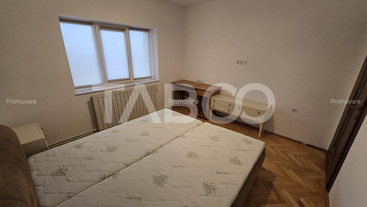 Apartament de inchiriat Central 3 camere balcon etaj intermediar - 12