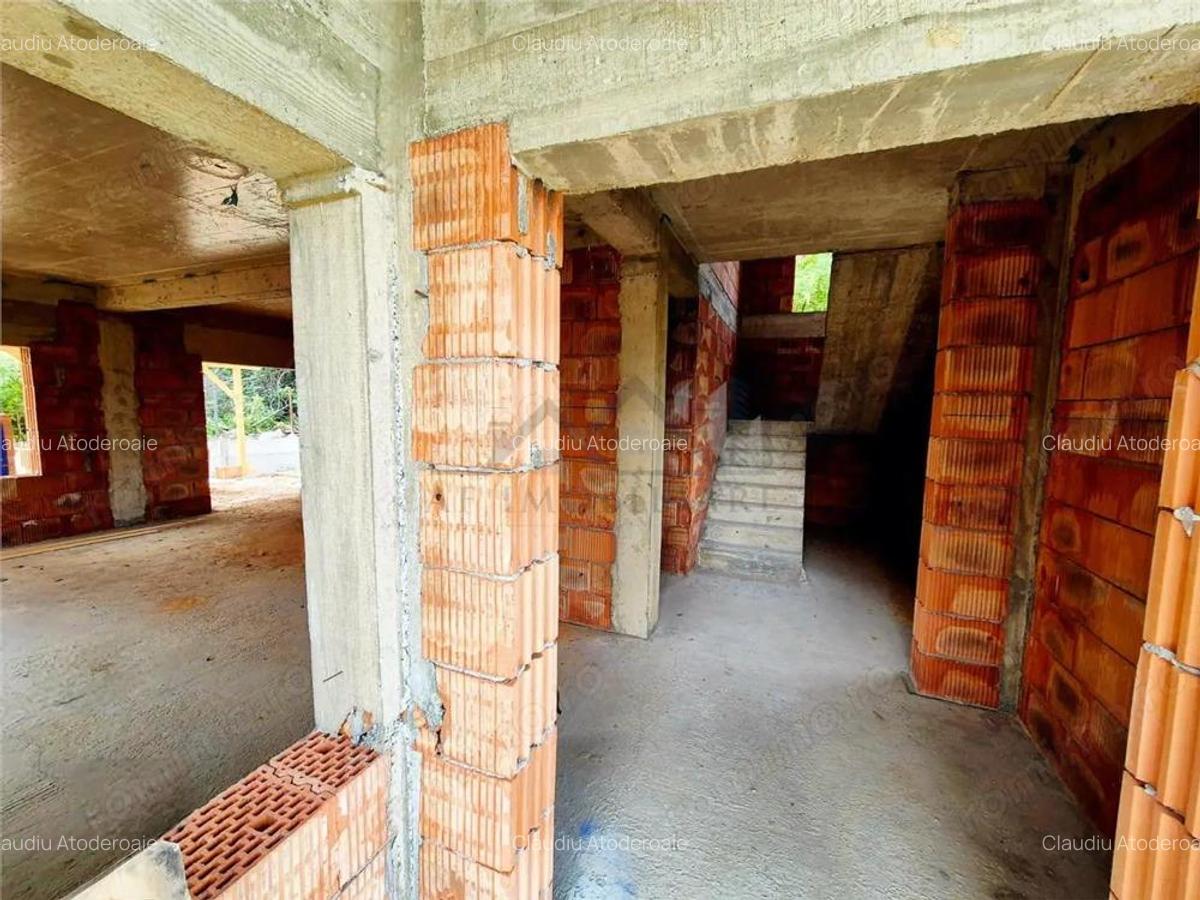 Casa de vanzare cu priveliste frumoasa - 15