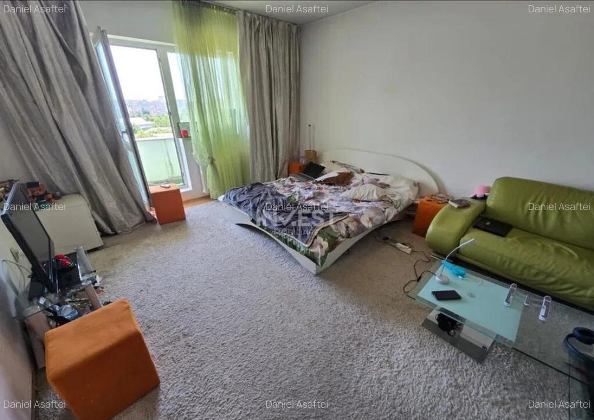 Zimbru- Apartament cu 1 camera decomandat mobilat - 1