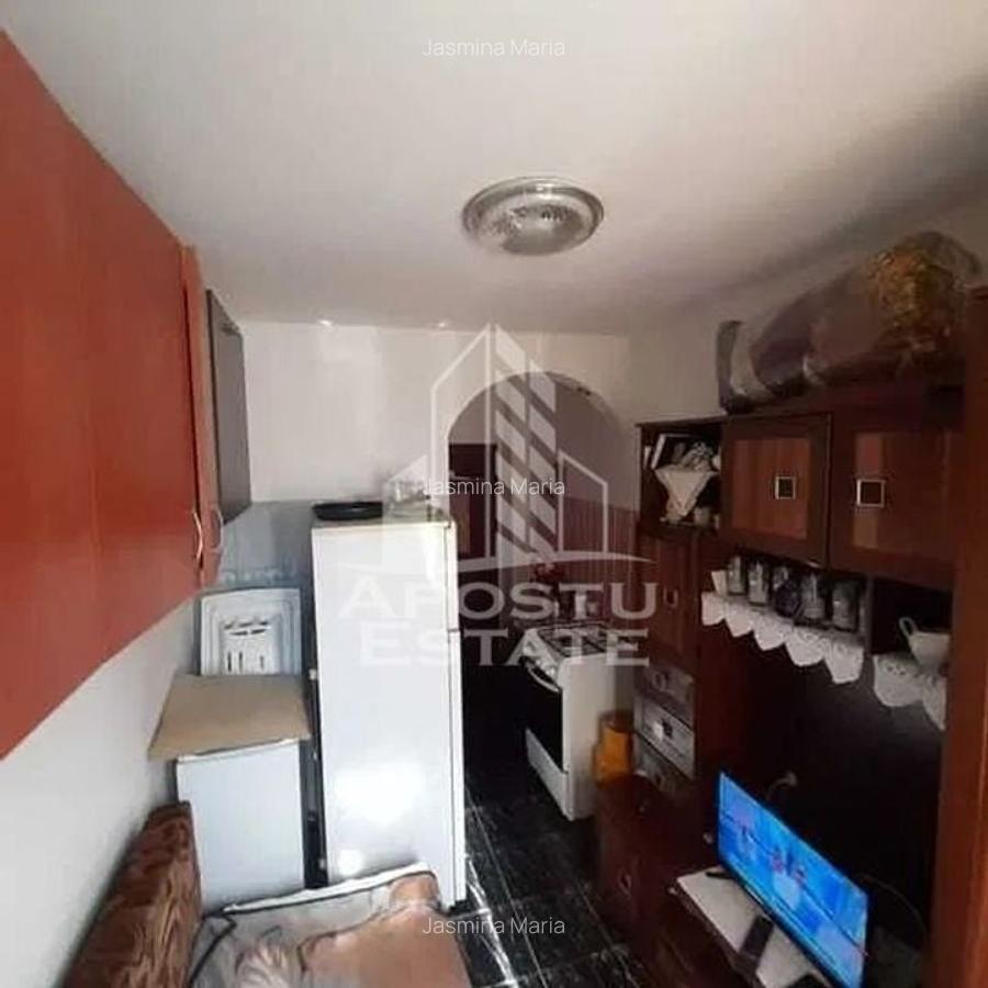 Garsoniera 12 mp in zona Dambovita, ideal investitie - 1