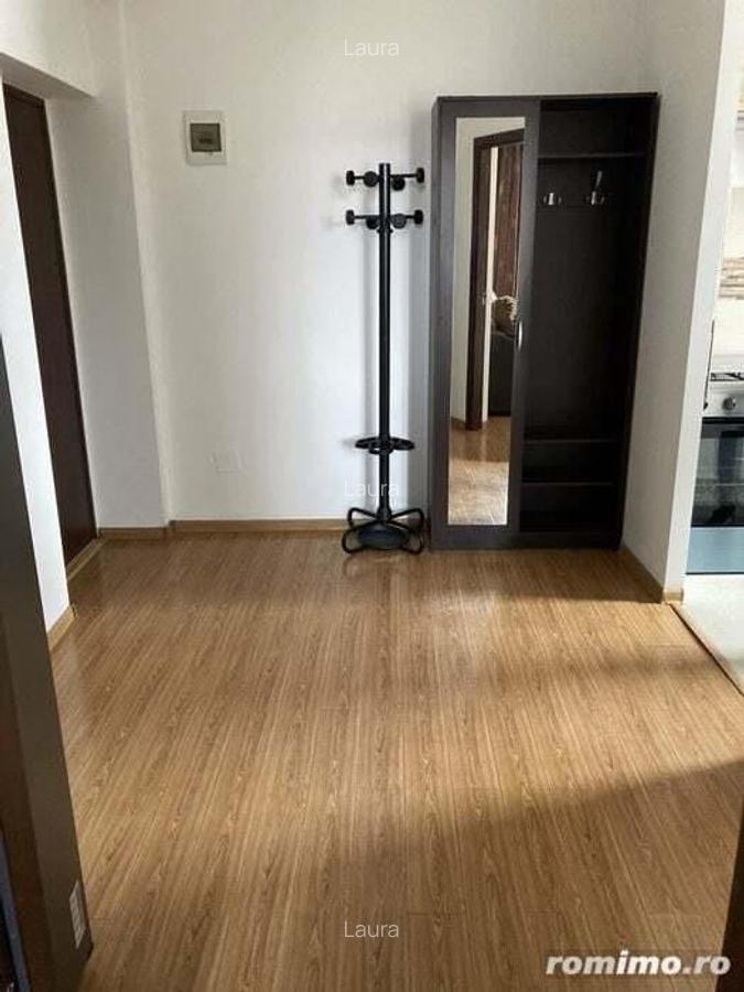 Ofer garsoniera de vanzare in zona Aparatori Patriei - 1