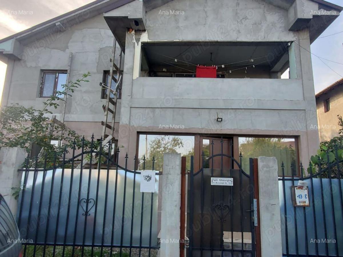 Casa 6 camere in Valu lui Traian , strada Bucuresti - 2