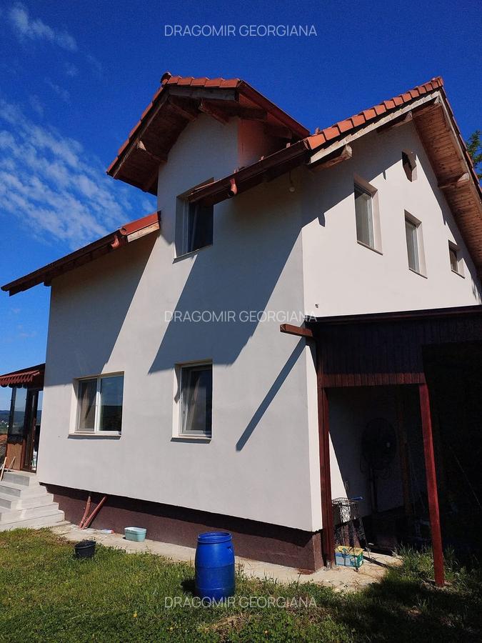 Casa P+1 In Budeasa Arges zona linistita -15 min pana la Pitesti - 1