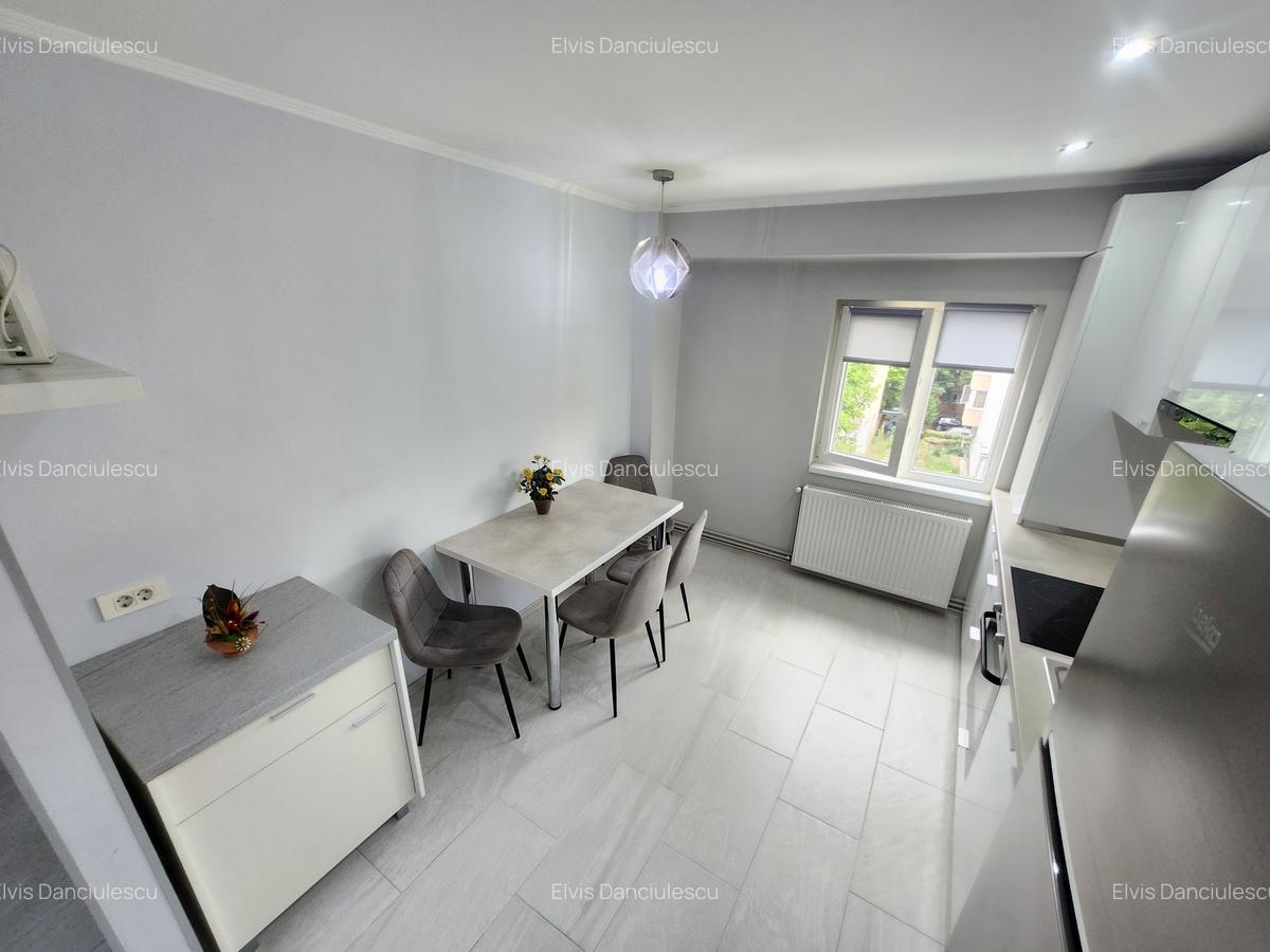 2 Cam-Aradului-3 Min Iulius Town--Mobilat-Centrala-Balcon--Aer conditionat-56 MP - 8