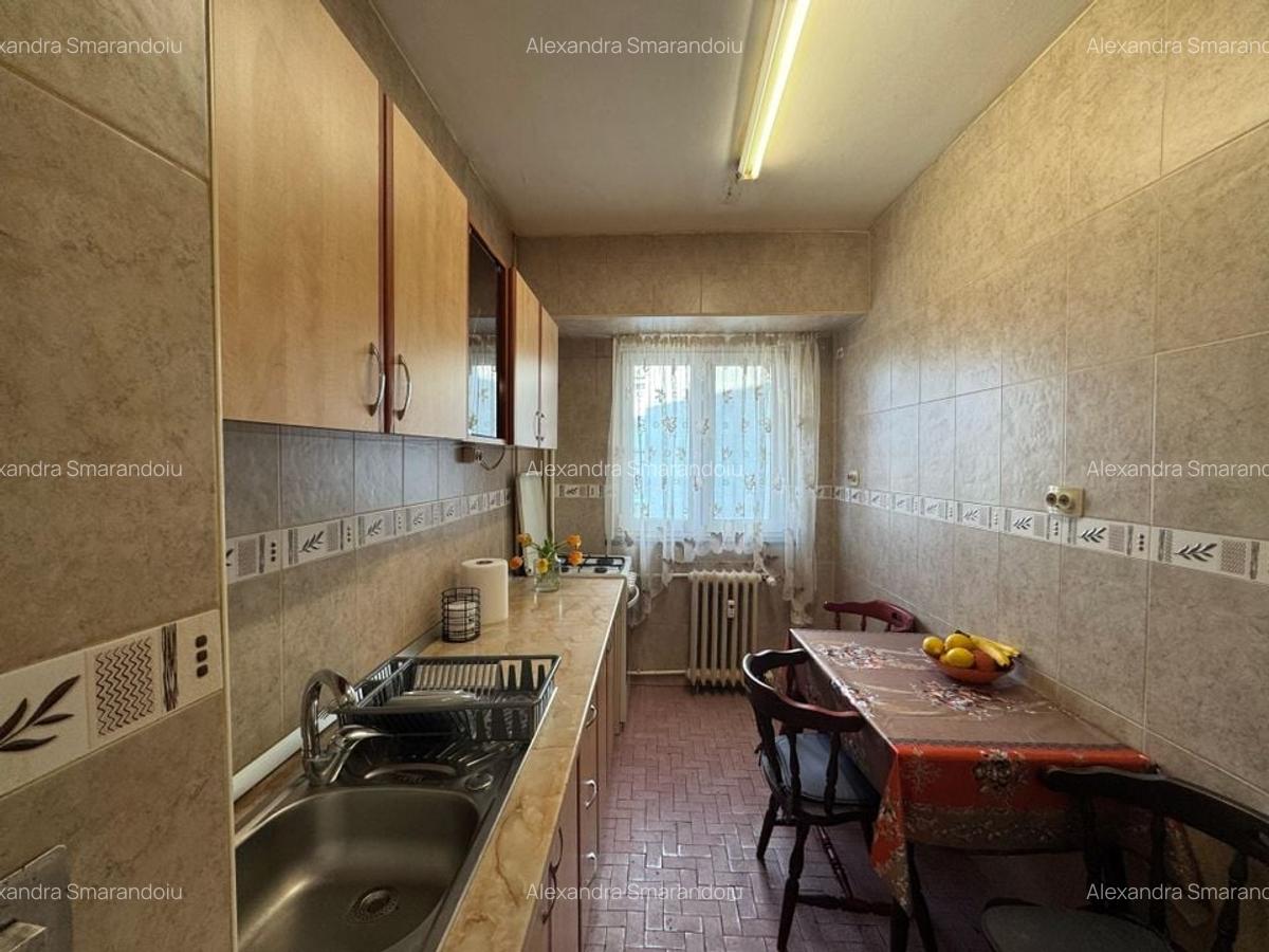 Apartament cu 3 camere decomandat în Titulescu - 8