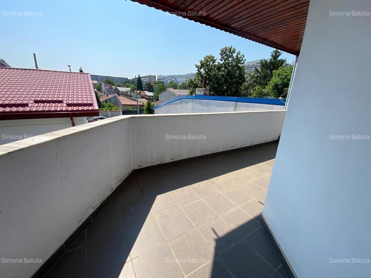 Vanzare casa vila 5 camere zona Crangasi - 19