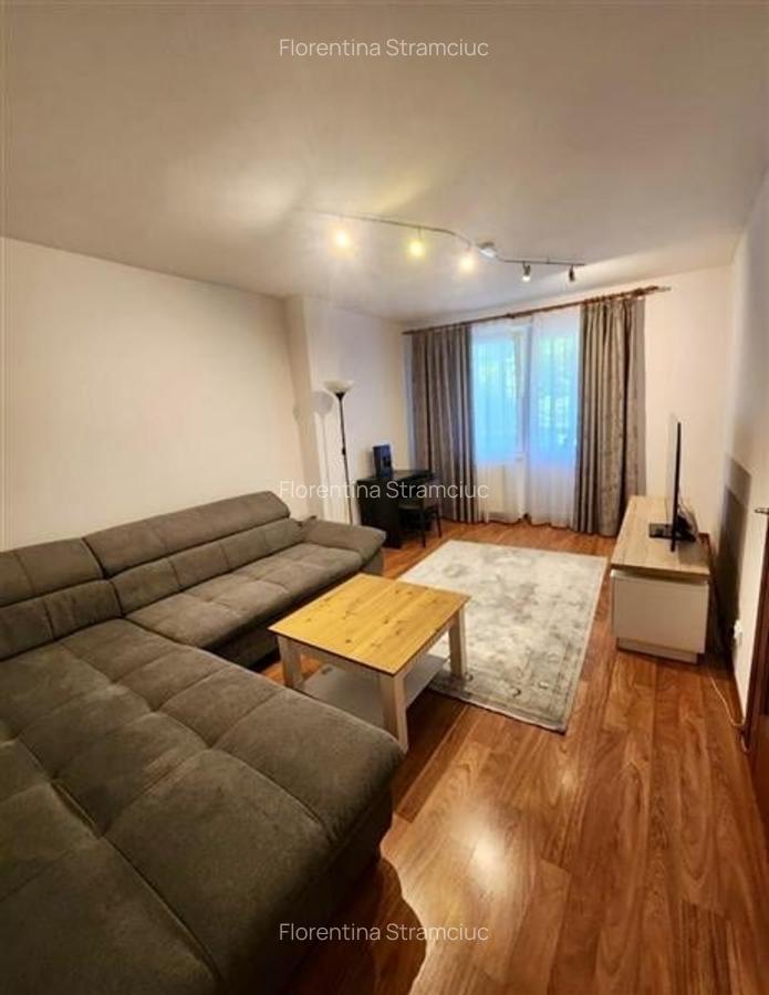 Trei camere cu doua bai, mobilat si utilat complet Centrul civic, Brasov - 1