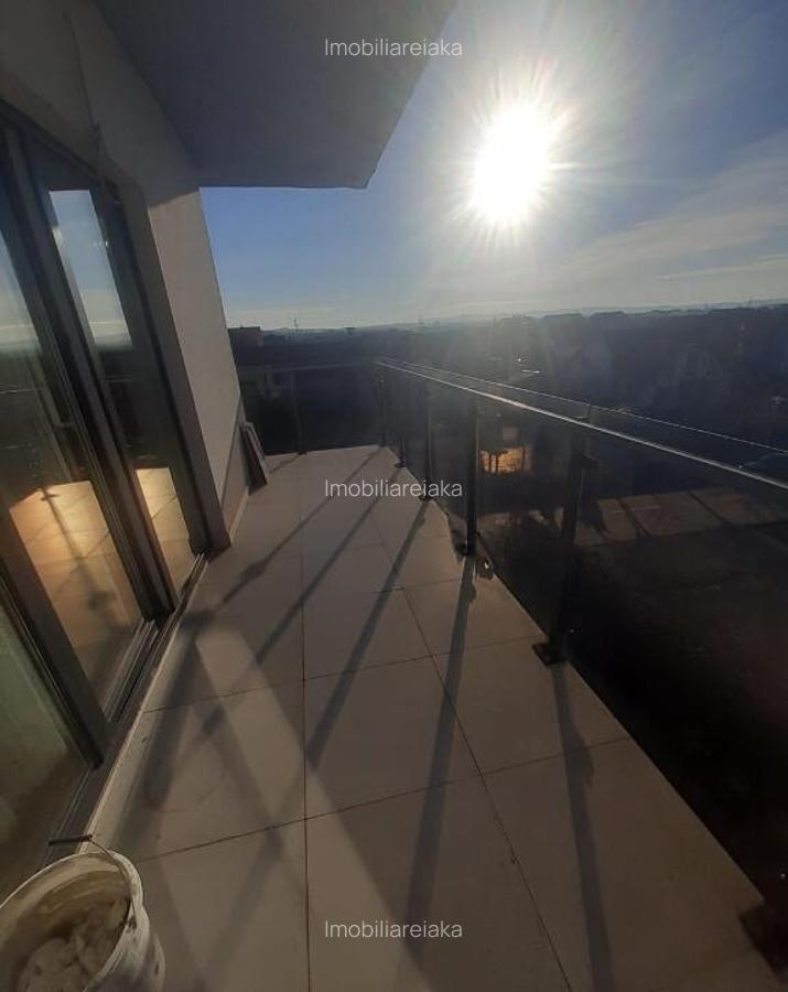 Zona Marul de Aur, 3 camere, decom., etaj 2 - 7