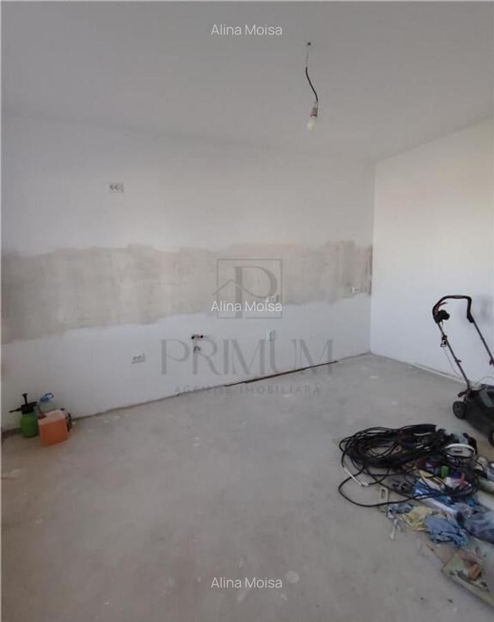 Duplex 5 camere - 2 dormitoare la parter - bucatarie inchisa - 6