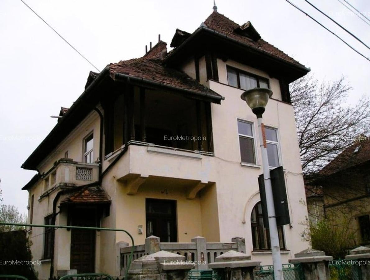 Vila S+P+E+M arhitectura clasica - 2