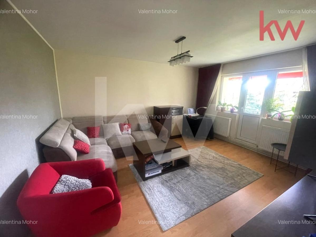 Apartament modern 3 Camere, Etaj 2, Centru - 1