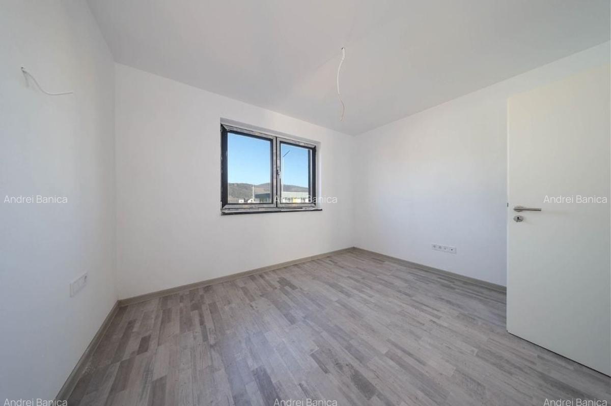 Casă Tip Duplex de Vânzare în Sânpetru | La Poalele Dealului Lempes - 26 Casă Tip Duplex de Vânzare în Sânpetru | La Poalele Dealului Lempes - 26