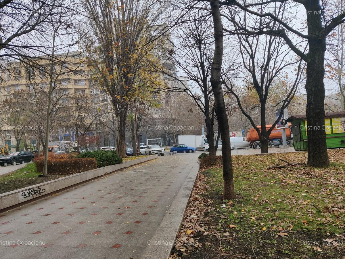 Bd. Unirii, bloc stradal, garsoniera mobilata si utulata - 1