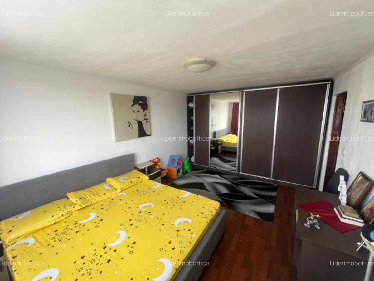 Vanzare apartament 2 camere Lujerului Piata - 2
