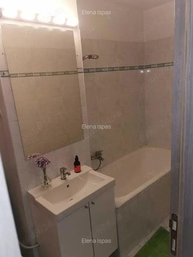 Inchiriez apartament 2 camere Calea Mo?ilor 298 - 3 Inchiriez apartament 2 camere Calea Mo?ilor 298 - 3